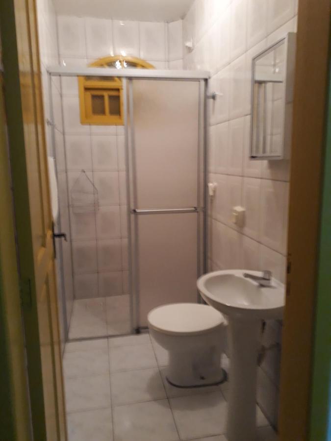 봄비나스 Residencial Colonial Amarelo A 150M Da Praia De Mariscal 아파트 호텔 외부 사진