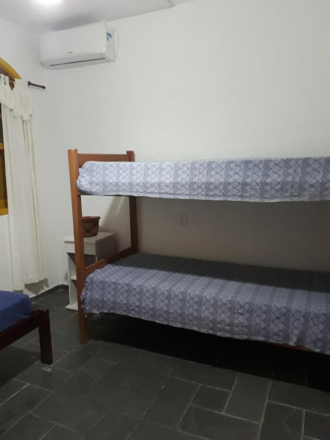 봄비나스 Residencial Colonial Amarelo A 150M Da Praia De Mariscal 아파트 호텔 외부 사진