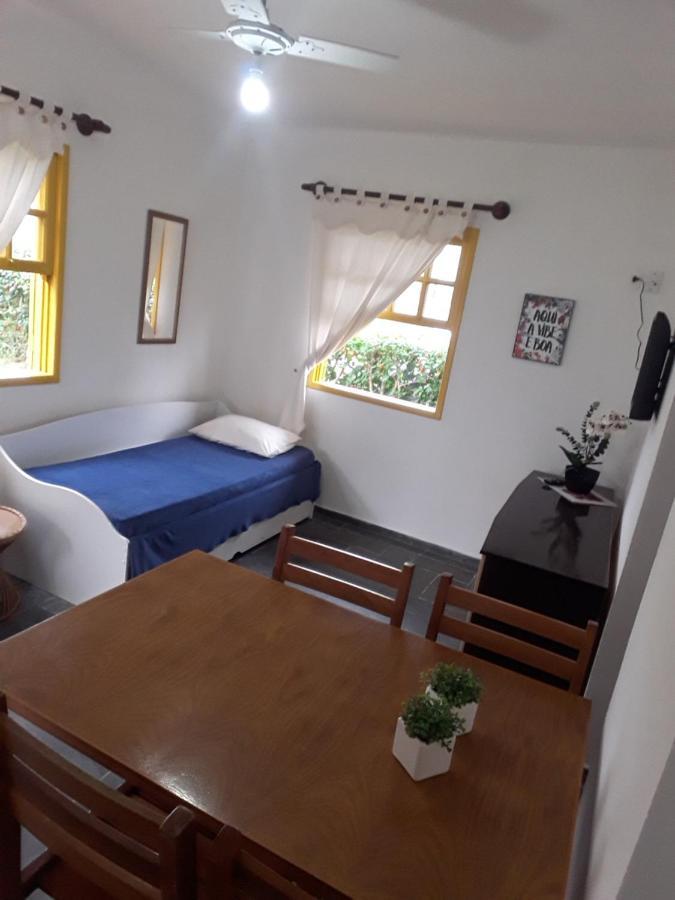 봄비나스 Residencial Colonial Amarelo A 150M Da Praia De Mariscal 아파트 호텔 외부 사진
