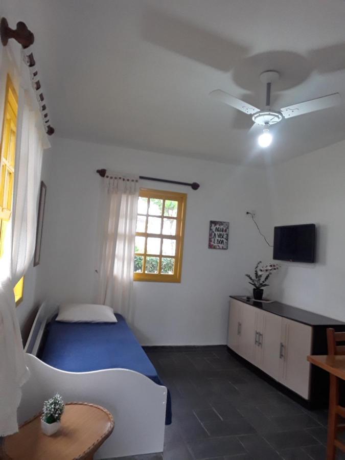 봄비나스 Residencial Colonial Amarelo A 150M Da Praia De Mariscal 아파트 호텔 외부 사진